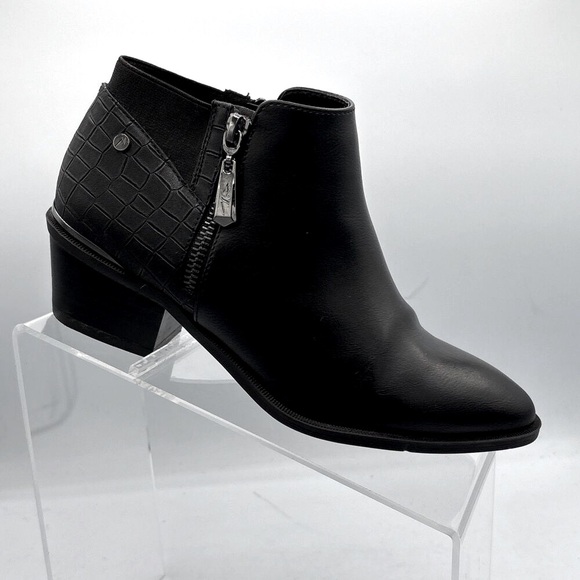 Simply Vera Vera Wang Danna Black Ankle Boots Side Zip Women’s 6M Block Sleek - Picture 1 of 9